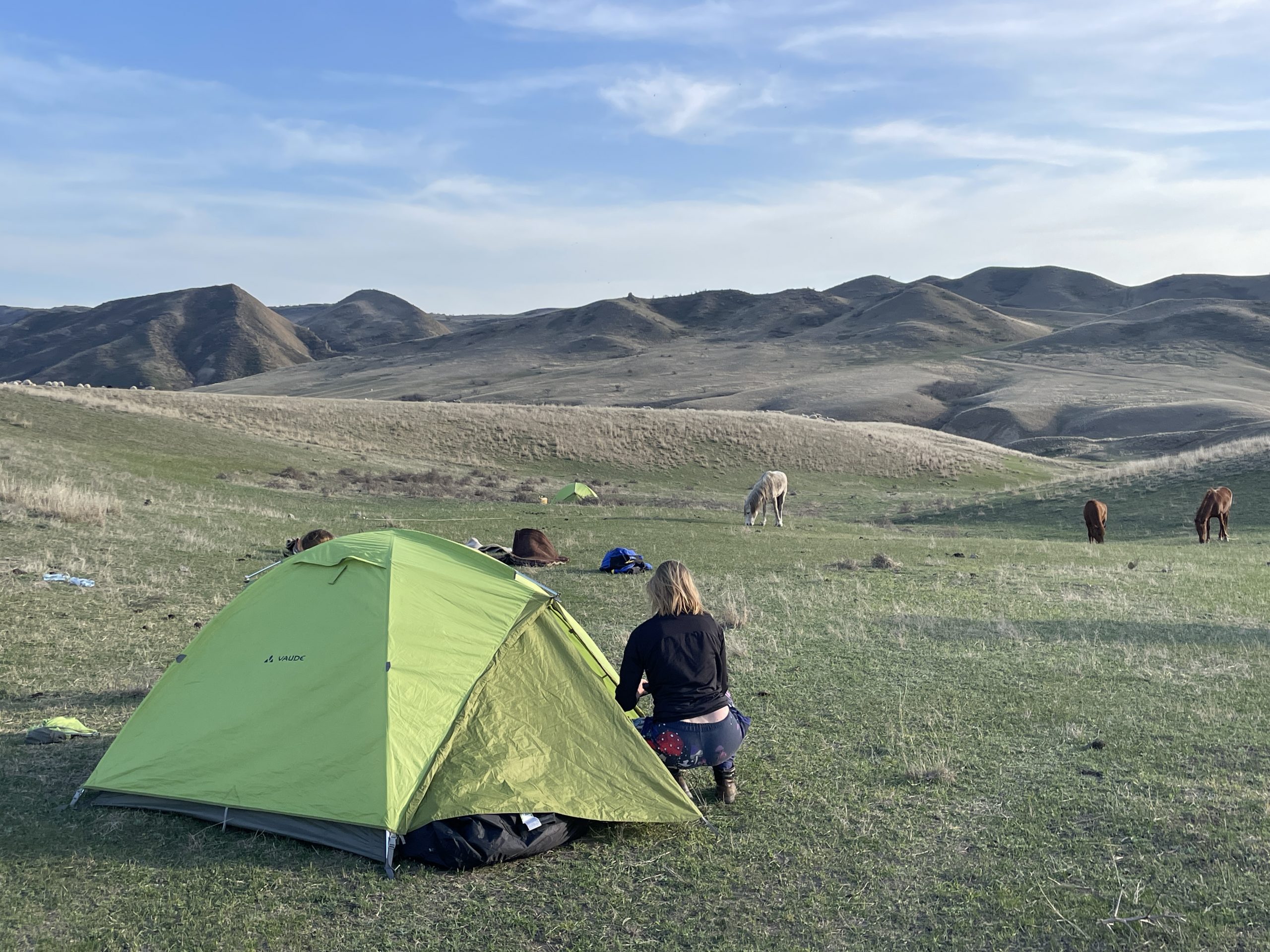 udabno semi desert géorgie cheval horseback riding rando monastère